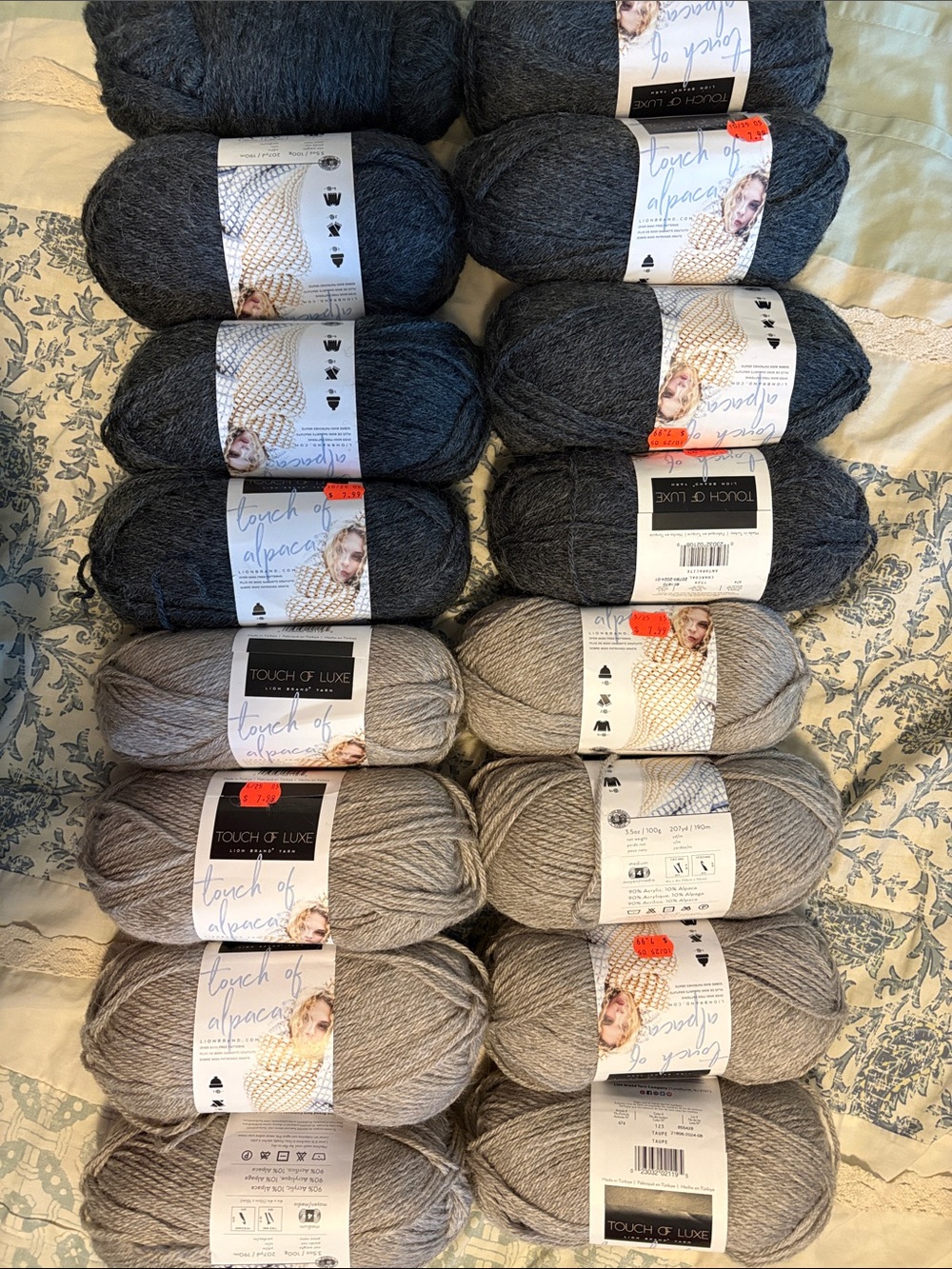 Touch of Luxe Alpaca Yarn Skeins - Dark Charcoal & Light Gray